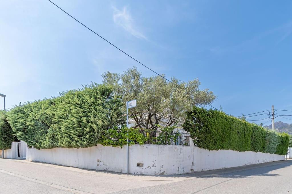 Вилла Mb1-House With Big Garden ,Swimming-Pool, & Barbacue In Росас Экстерьер фото