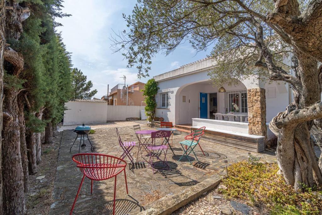 Вилла Mb1-House With Big Garden ,Swimming-Pool, & Barbacue In Росас Экстерьер фото